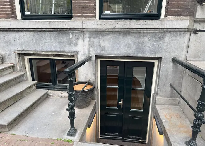 Herengracht 204 Souterrain Without Kitchen 3*