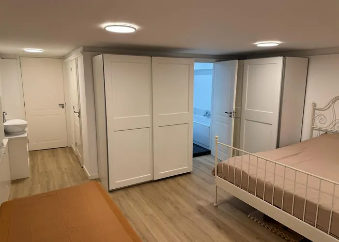 Herengracht 204 Souterrain Without Kitchen 3*